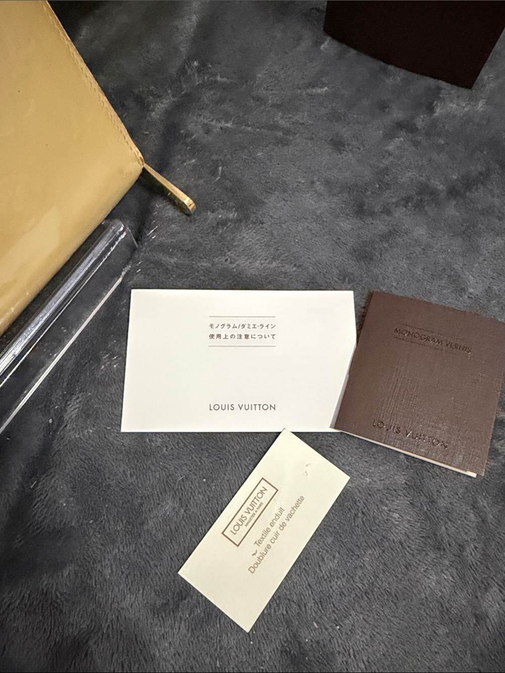 Louis Vuitton Yellow Vernis Zip-Around Monogram Wallet - Picture 12 of 13